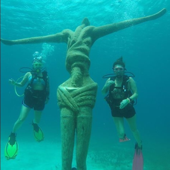 Meet your Posher, Monica - Picture 7 of 8